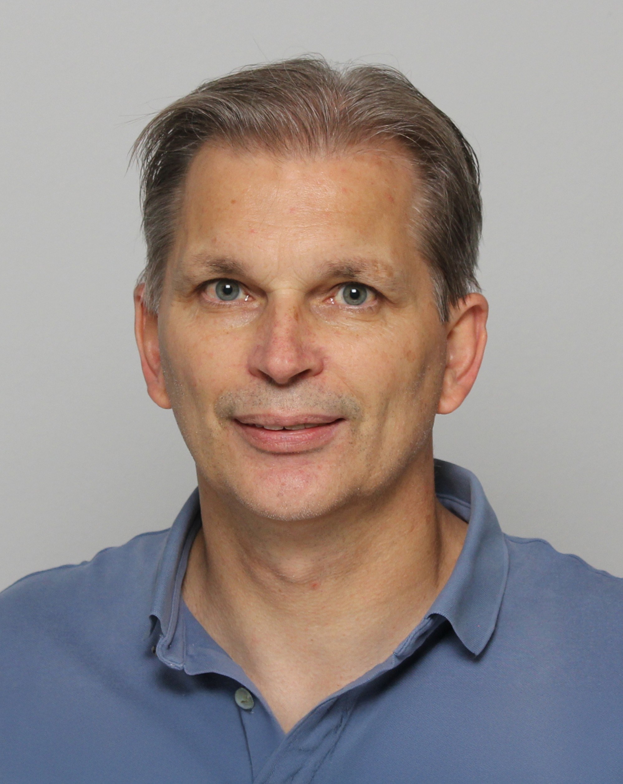Marcus Elzinga Pasfoto Juni 2025