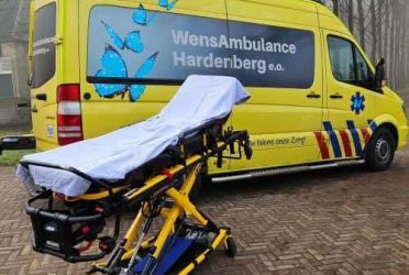 Wensambulance Vroomshoop